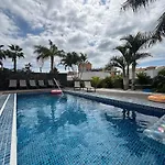 Luxury In Bahia Del Duque By Altamarhomes أذيخي