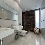 شقة Luxury In Bahia Del Duque By Altamarhomes أذيخي